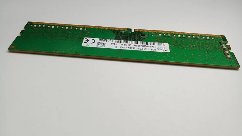 SK HYNIX Speicher HMA81GU6JJR8N