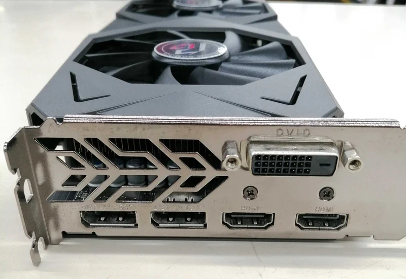 SAPPHIRE-Grafikkarte: RADEON RX590 8 GB