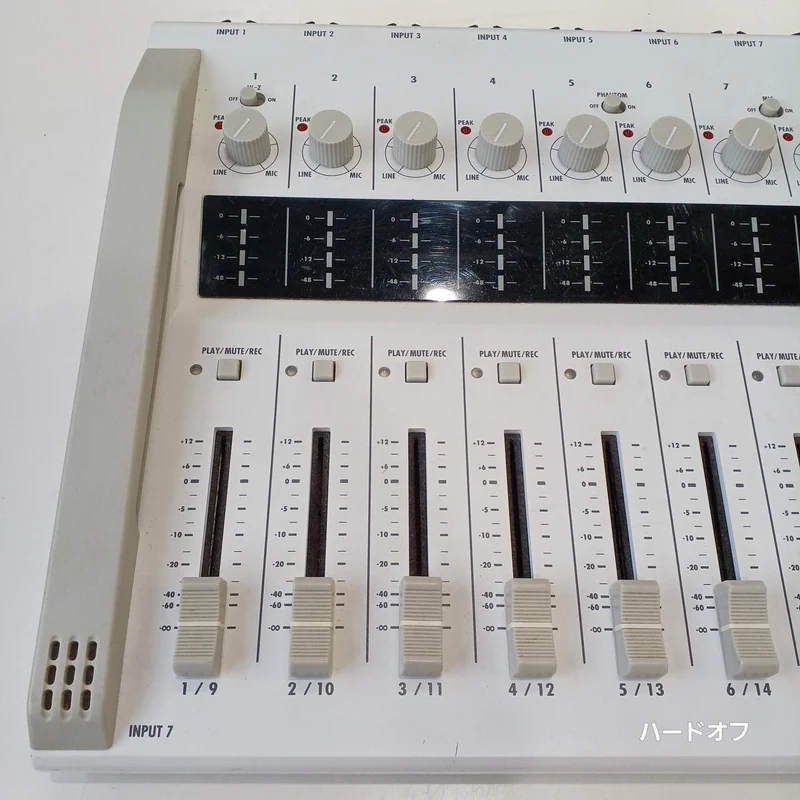 ZOOM MTR R16