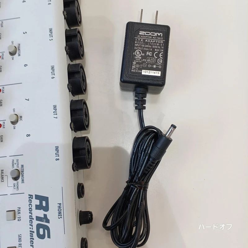 ZOOM MTR R16
