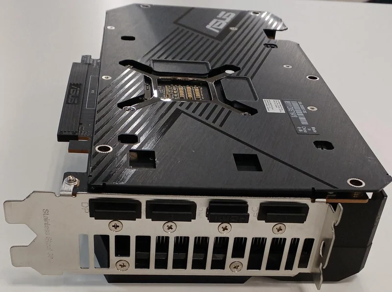 ASUS Grafikkarte: RX6600XT-O8G