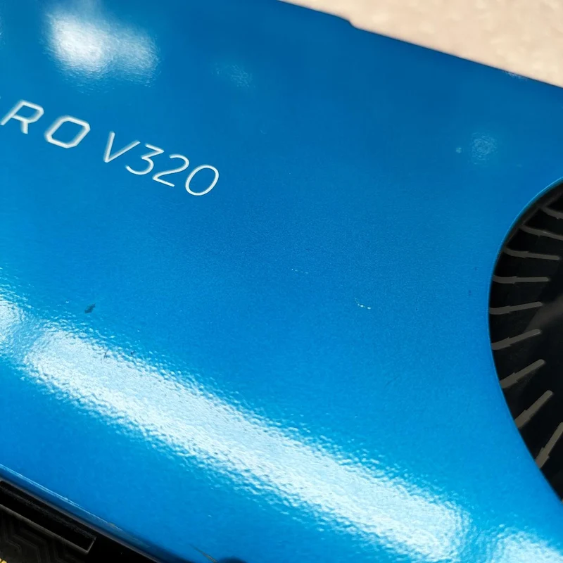 AMD-Grafikkarte: RADEON PRO V320
