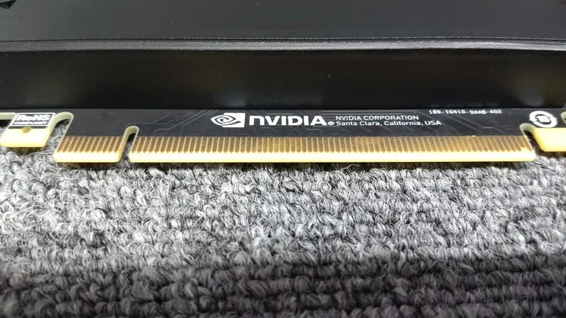 NVIDIA-Grafikkarte: P4000