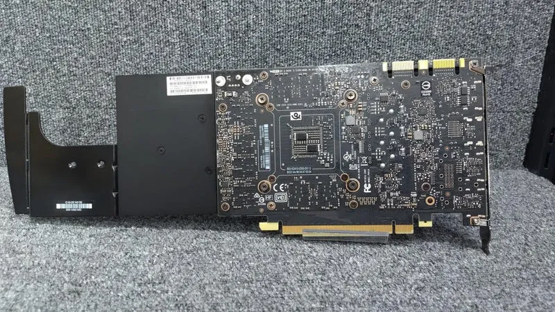 NVIDIA-Grafikkarte: P4000