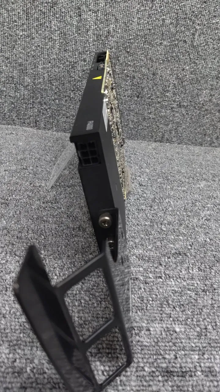 NVIDIA-Grafikkarte: P4000