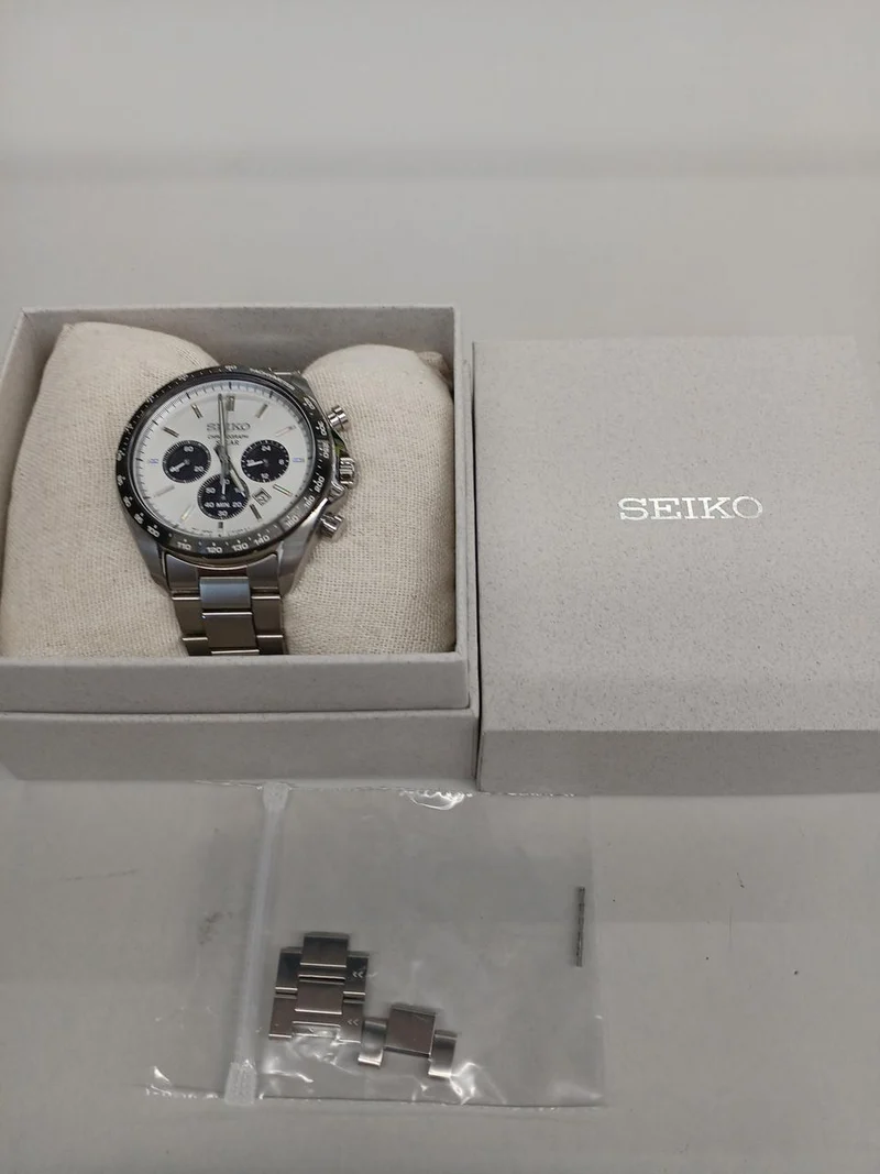 SEIKO CHRONOGRAPH SOLAR V175-0FA0