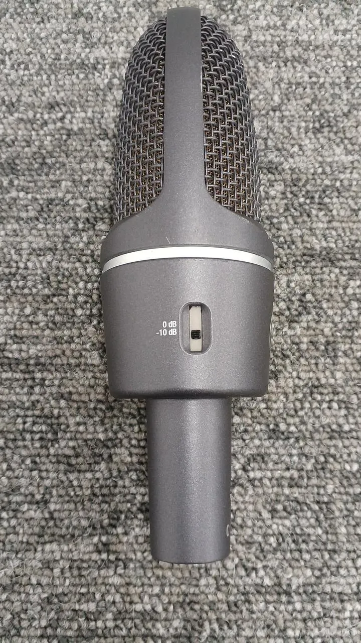 AKG Kondensatormikrofon C3000