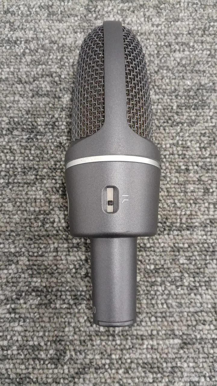 AKG Kondensatormikrofon C3000