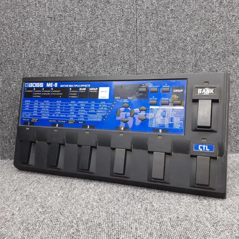 BOSS Multi-Effektpedal ME-8