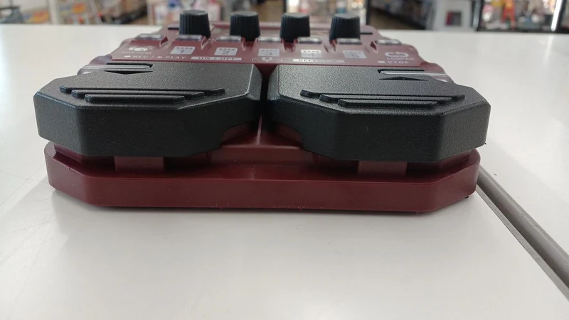 ZOOM Bass Multi Amplifier B1 FOUR