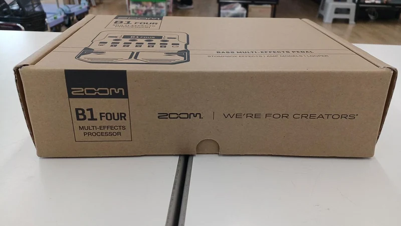 ZOOM Bass Multi Amplifier B1 FOUR