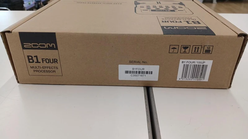 ZOOM Bass Multi Amplifier B1 FOUR
