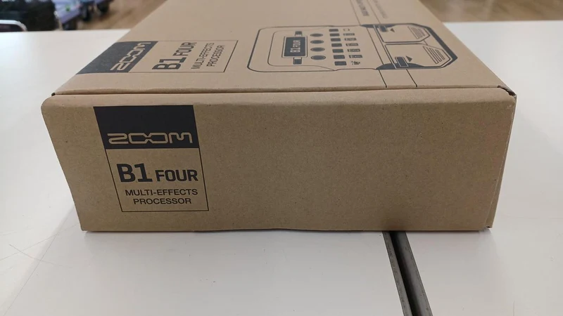 ZOOM Bass Multi Amplifier B1 FOUR