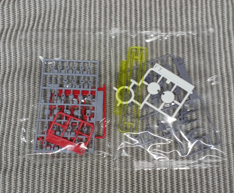 BANDAI Kunststoffmodell 1/144 Gundam TR-6 [Barzam II] Legion Captured Version (AOZ)
