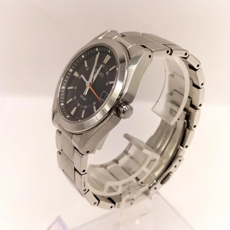 SEIKO Armbanduhr Solar V145-0CA0