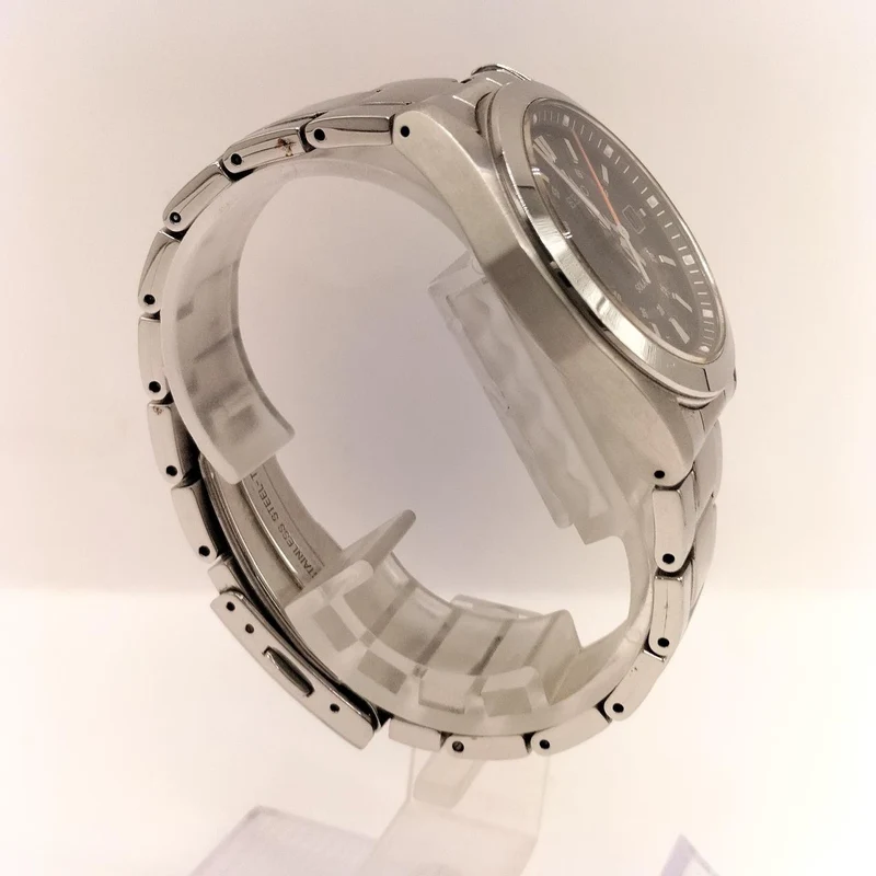 SEIKO Armbanduhr Solar V145-0CA0