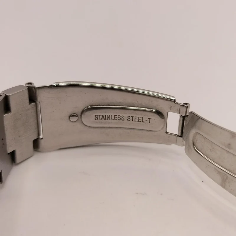 SEIKO Armbanduhr Solar V145-0CA0