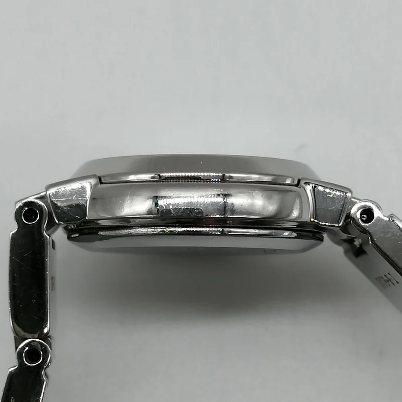 SEIKO Lucia Quarz-Armbanduhr 1F21-0AD0
