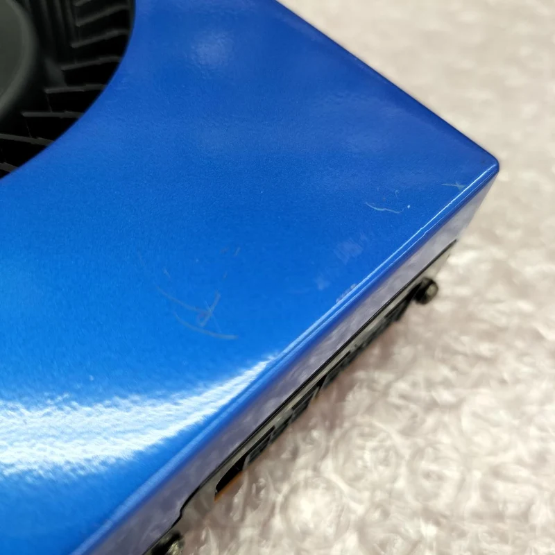 AMD-Grafikkarte: RADEON PRO V320
