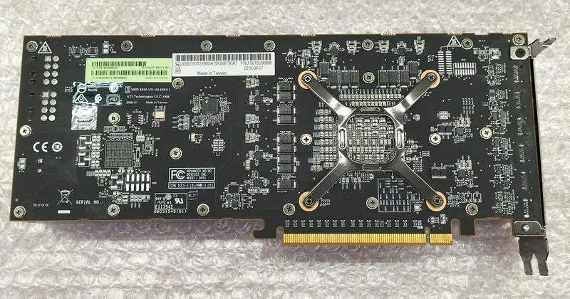 AMD-Grafikkarte: RADEON PRO V320