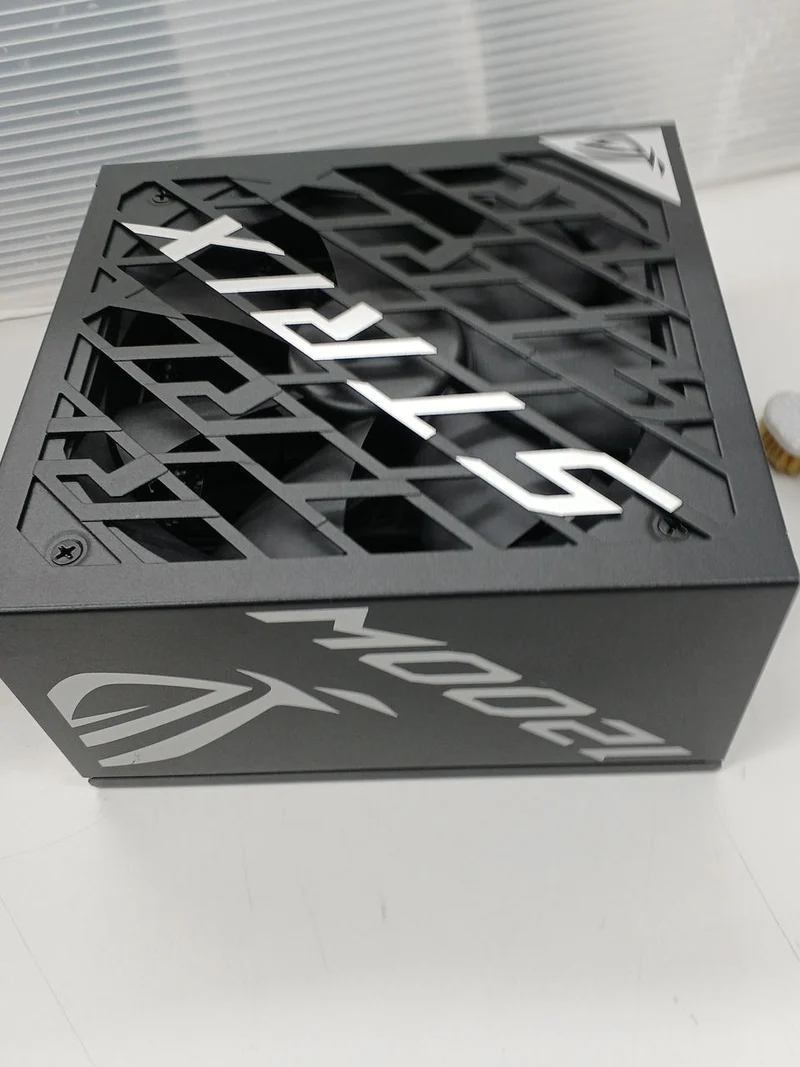 ASUS PC-Netzteil ROG STRIX 1200P GAMING