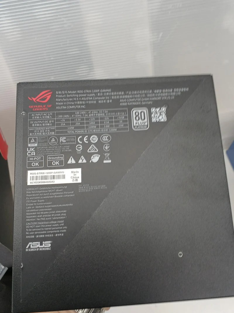 ASUS PC-Netzteil ROG STRIX 1200P GAMING