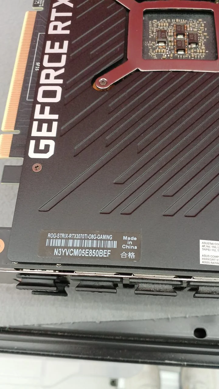 ASUS Grafikkarte: ROG-STRIX-RTX3070TI-O8G-GAMING