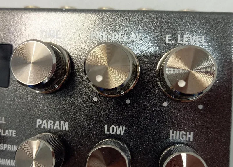 BOSS Effektpedal für andere Anwendungen: RV-200
