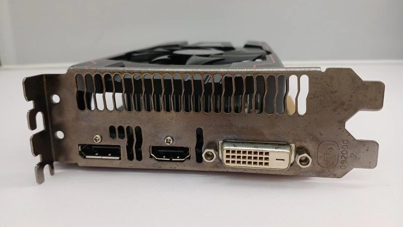 SAPPHIRE Grafikkarte PULSE RADEON RX 560 4G