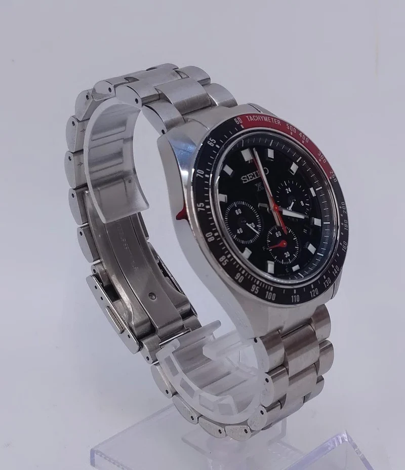 SEIKO Solar-Armbanduhr V192-0AH0
