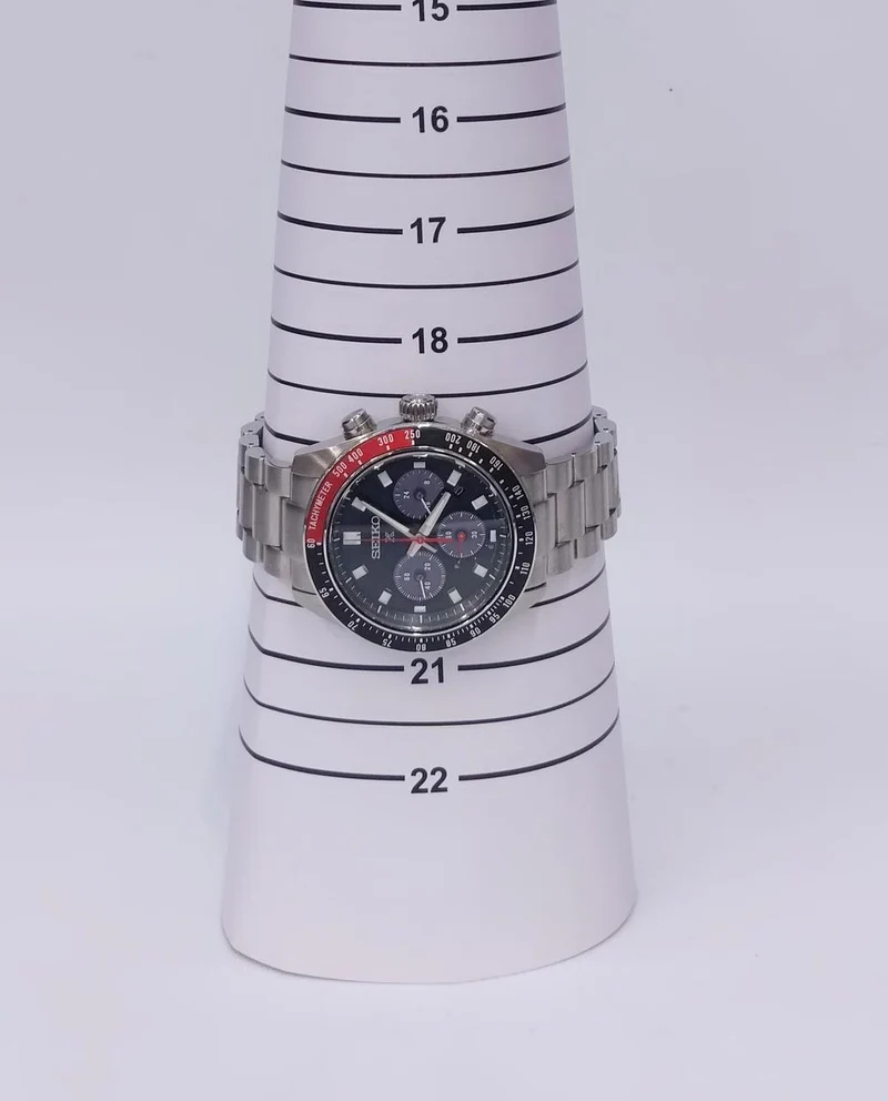 SEIKO Solar-Armbanduhr V192-0AH0