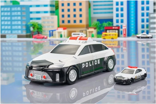 Tomica World Tomica Vehicle Town Verwandlungs-Streifenwagen (mit Tomica)