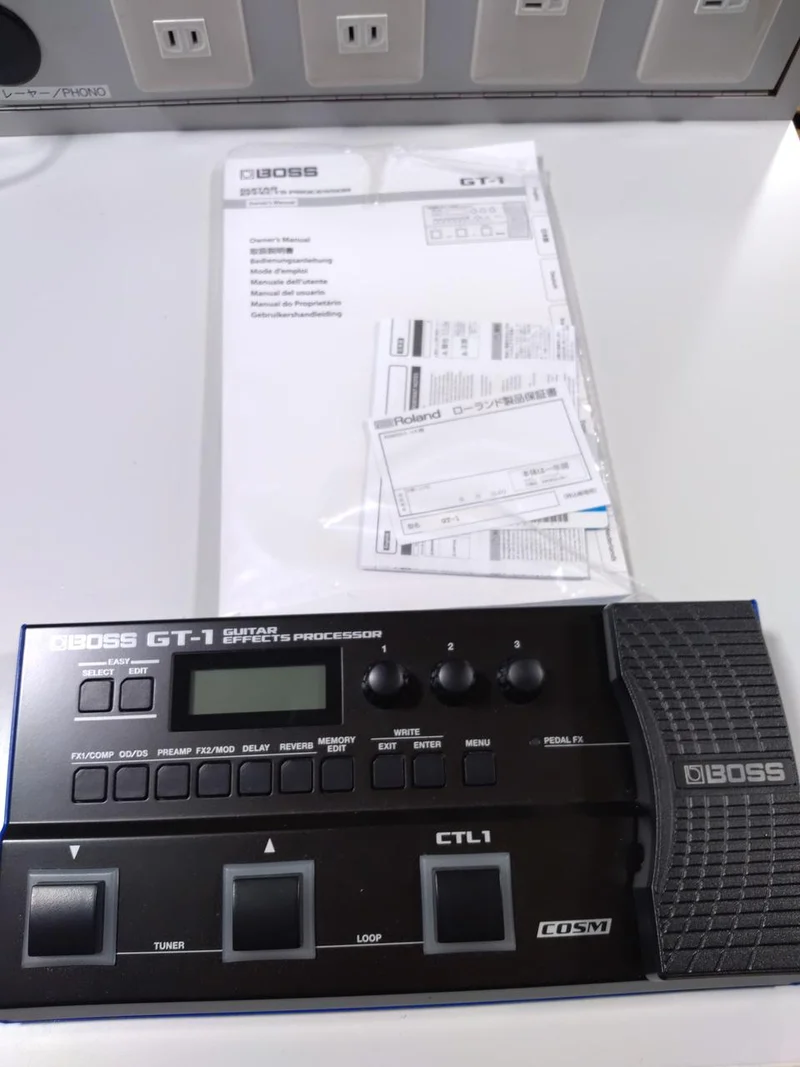 BOSS Multi-Effekt GT-1 (AC fehlt)