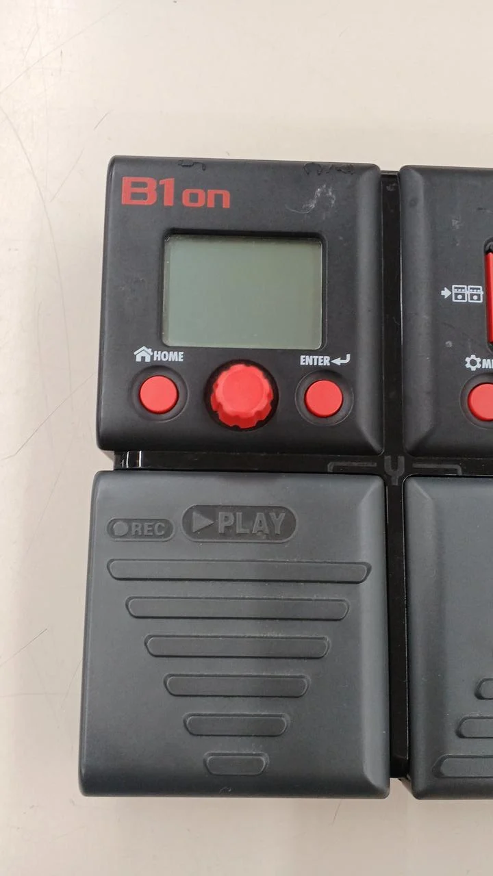 ZOOM Multi-Effektpedal B1ON