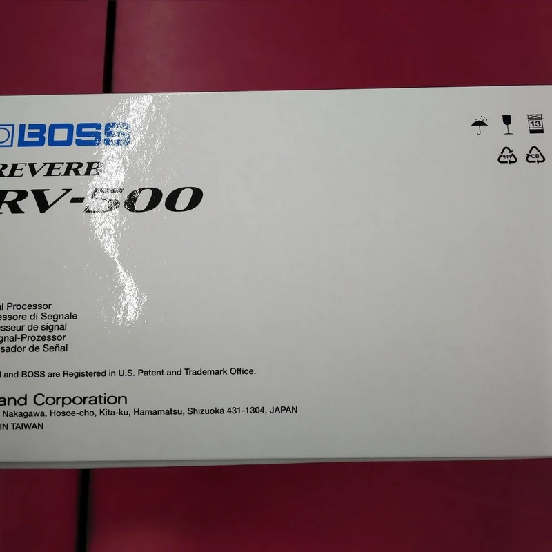 BOSS Multi-Effektgerät RV-500