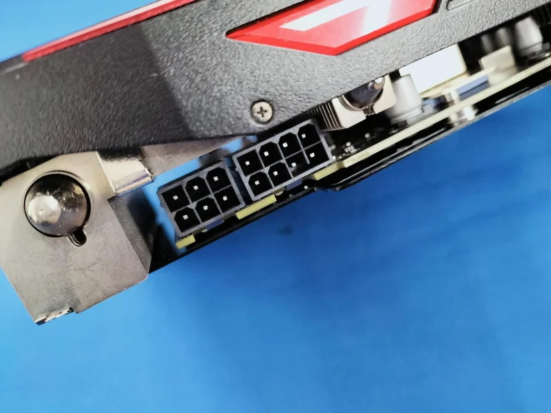 ASUS Grafikkarte: STRIX R9 390