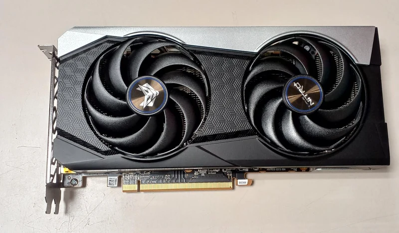 SAPPHIRE NITRO Grafikkarte RX6600XT