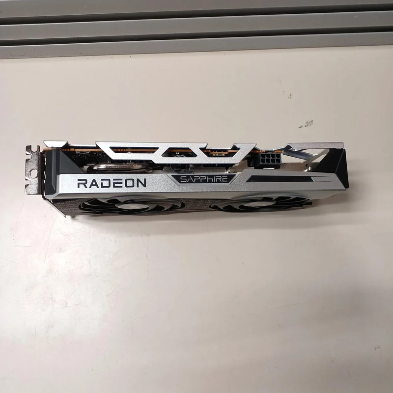 SAPPHIRE NITRO Grafikkarte RX6600XT