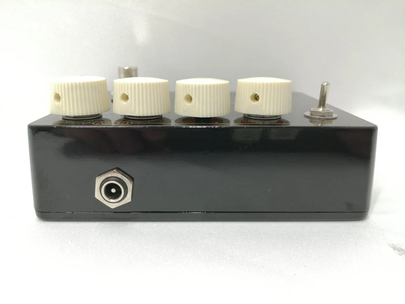 VIVIE Effektpedal: MINERVA