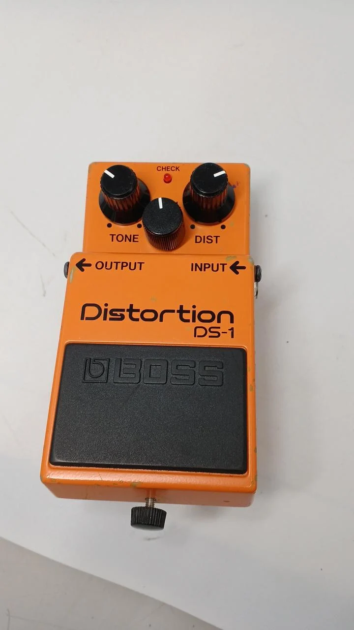 BOSS Effektpedal: DS-1