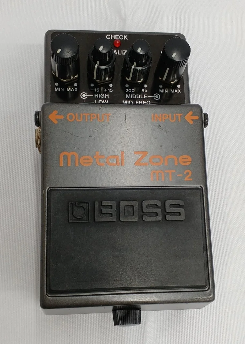 BOSS Distortion MT-2