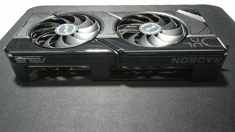 ASUS-Grafikkarte: DUAL-RX7700XT-O12G