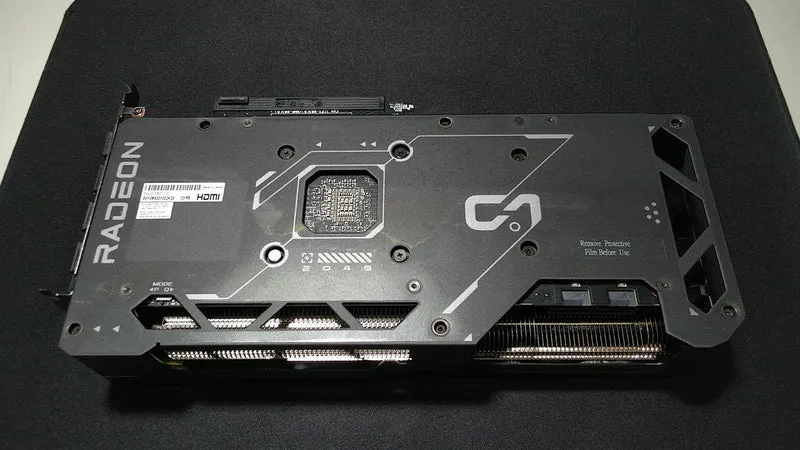 ASUS-Grafikkarte: DUAL-RX7700XT-O12G