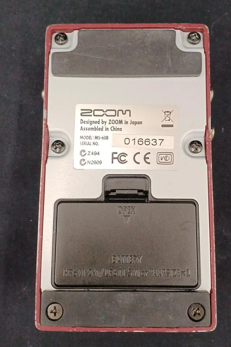 ZOOM Multi-Effektpedal MS-60B