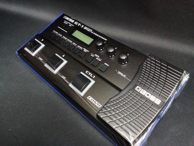 BOSS Multi-Effektgerät GT-1
