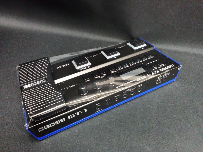 BOSS Multi-Effektgerät GT-1