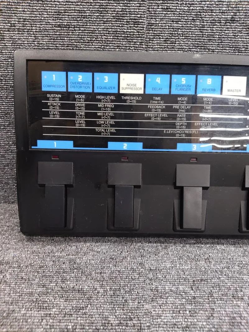 BOSS Multi-Effektpedal ME-6
