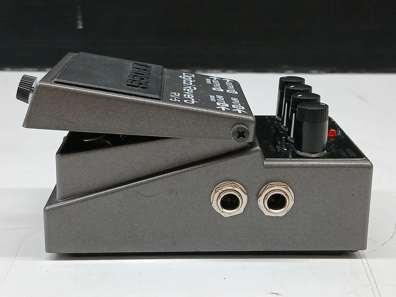 BOSS Effektpedal: RV-5