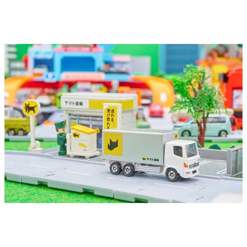 Tomica World Tomica Town Yamato Transportbüro (mit Tomica-Lieferanten-Zubehör)