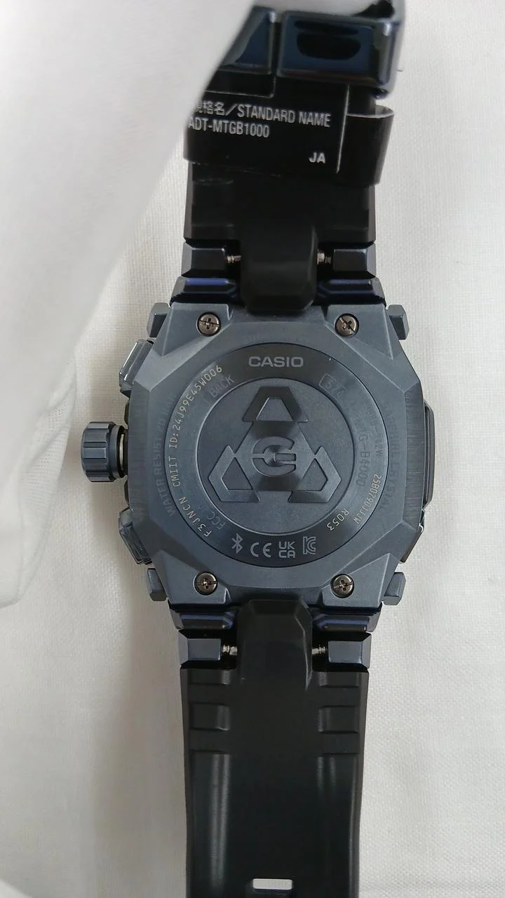 CASIO Solar-Funkarmbanduhr MTG-B4000B-1A2JF